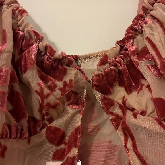 CUTE open front top - Picture 5 of 5